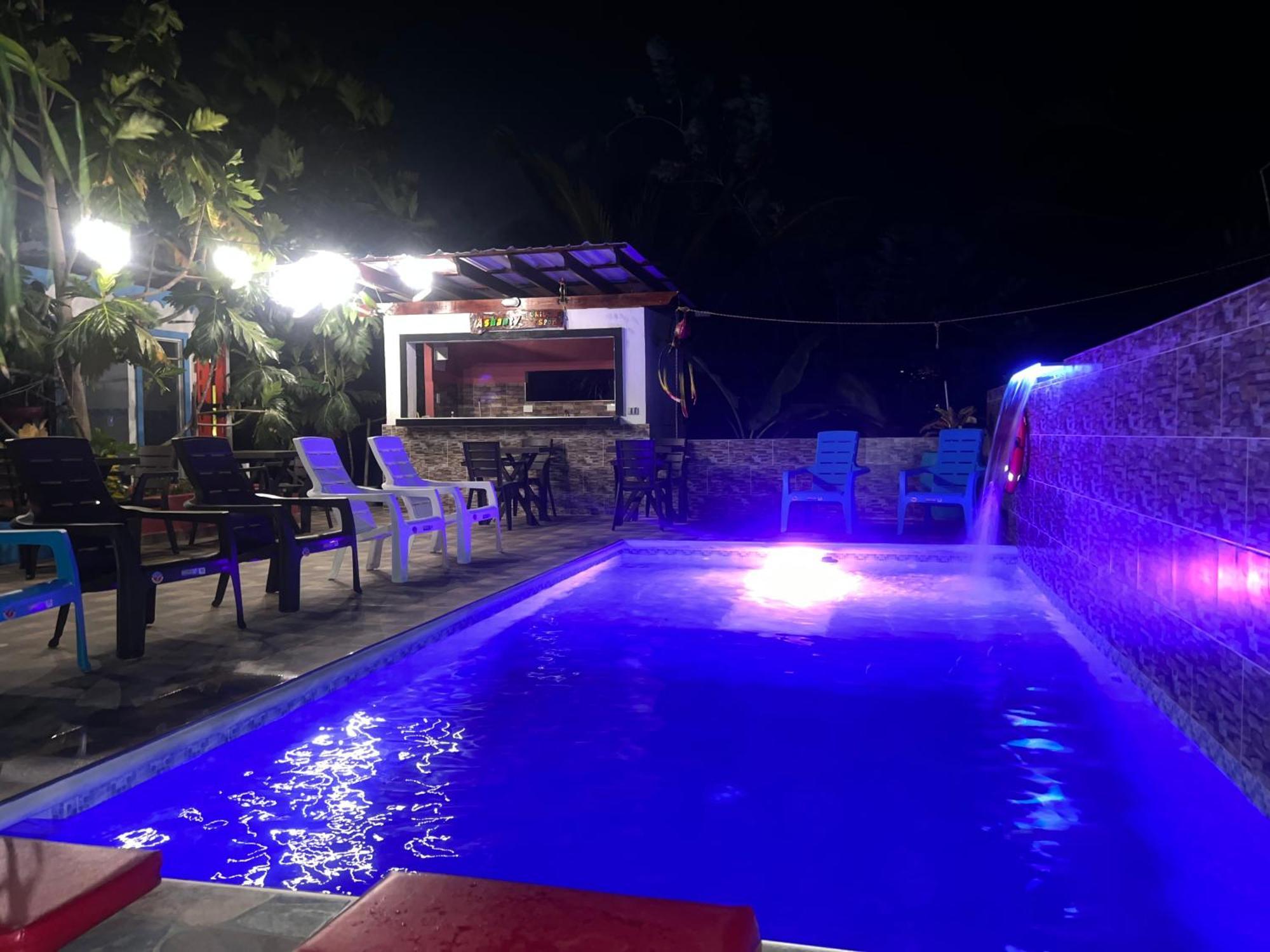 Posada Ashanty Rocky Point Exterior foto