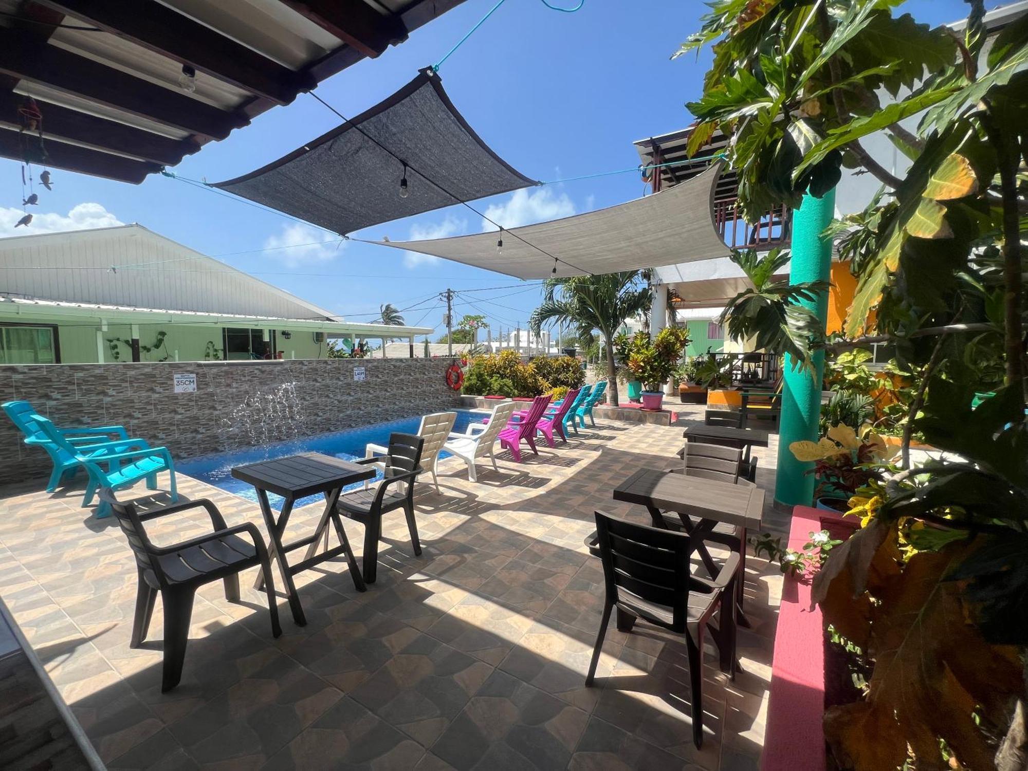 Posada Ashanty Rocky Point Exterior foto