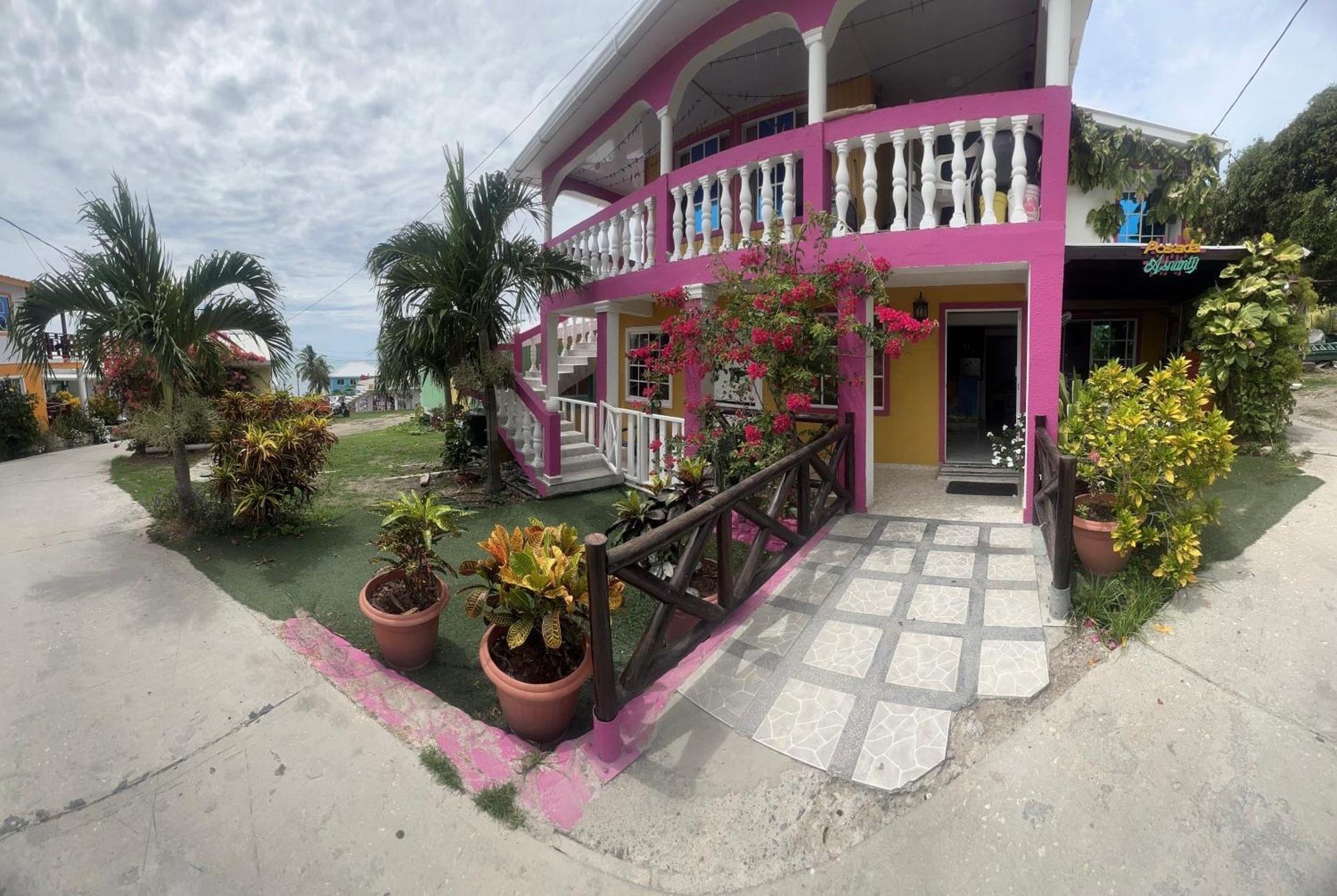 Posada Ashanty Rocky Point Exterior foto