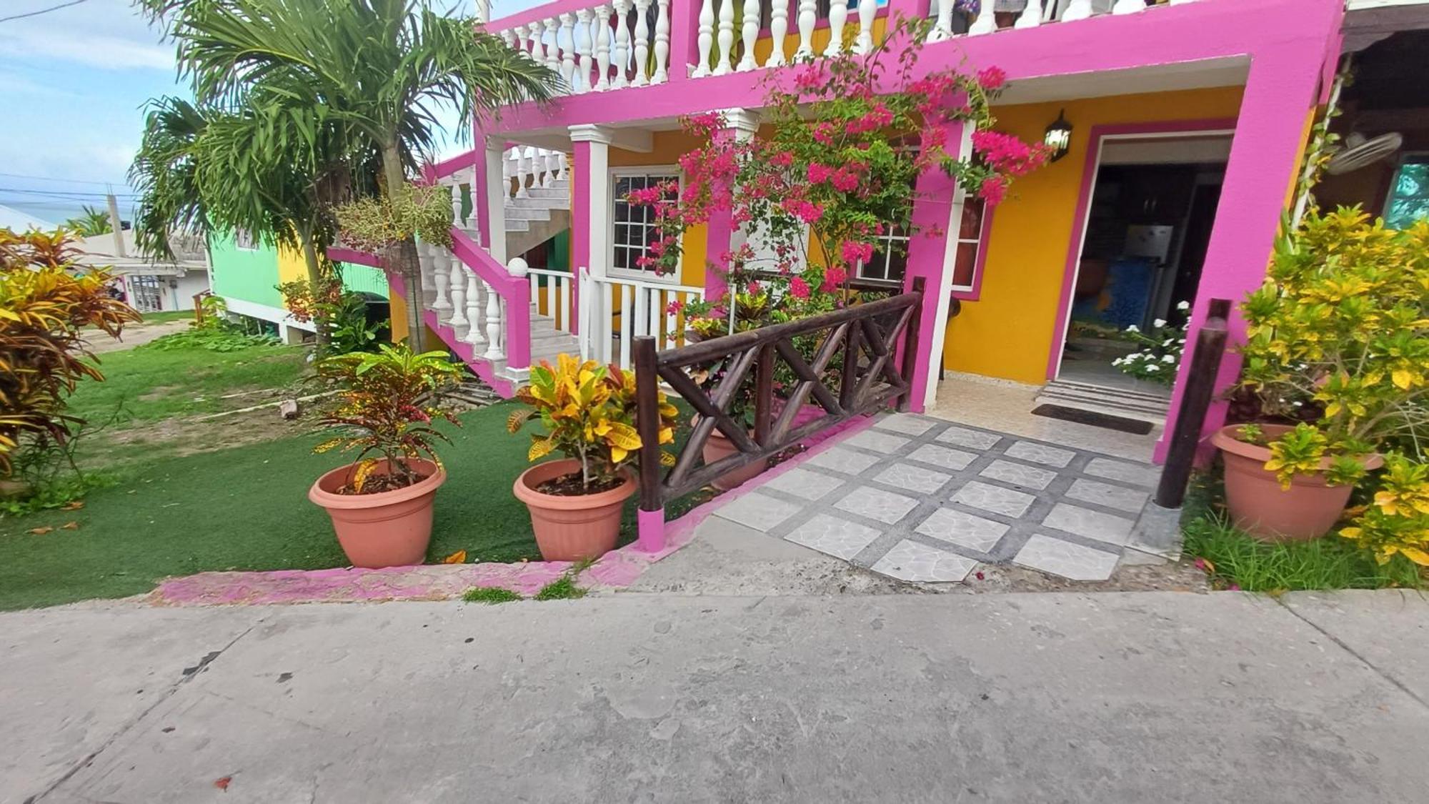 Posada Ashanty Rocky Point Exterior foto