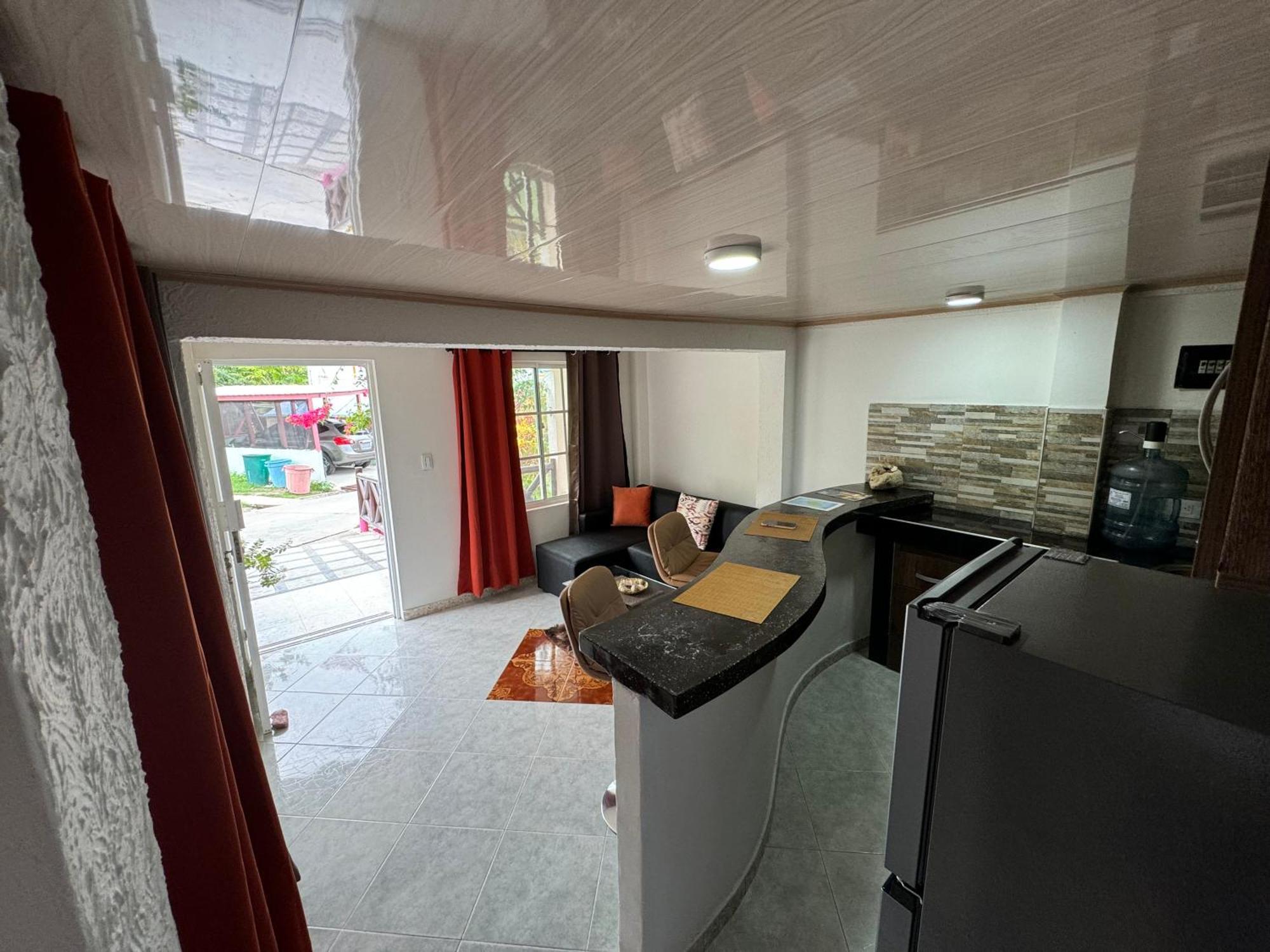 Posada Ashanty Rocky Point Exterior foto