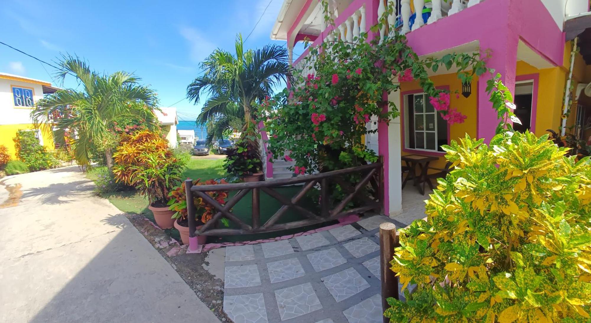 Posada Ashanty Rocky Point Exterior foto